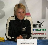 Heidi Astrup másodedző lett